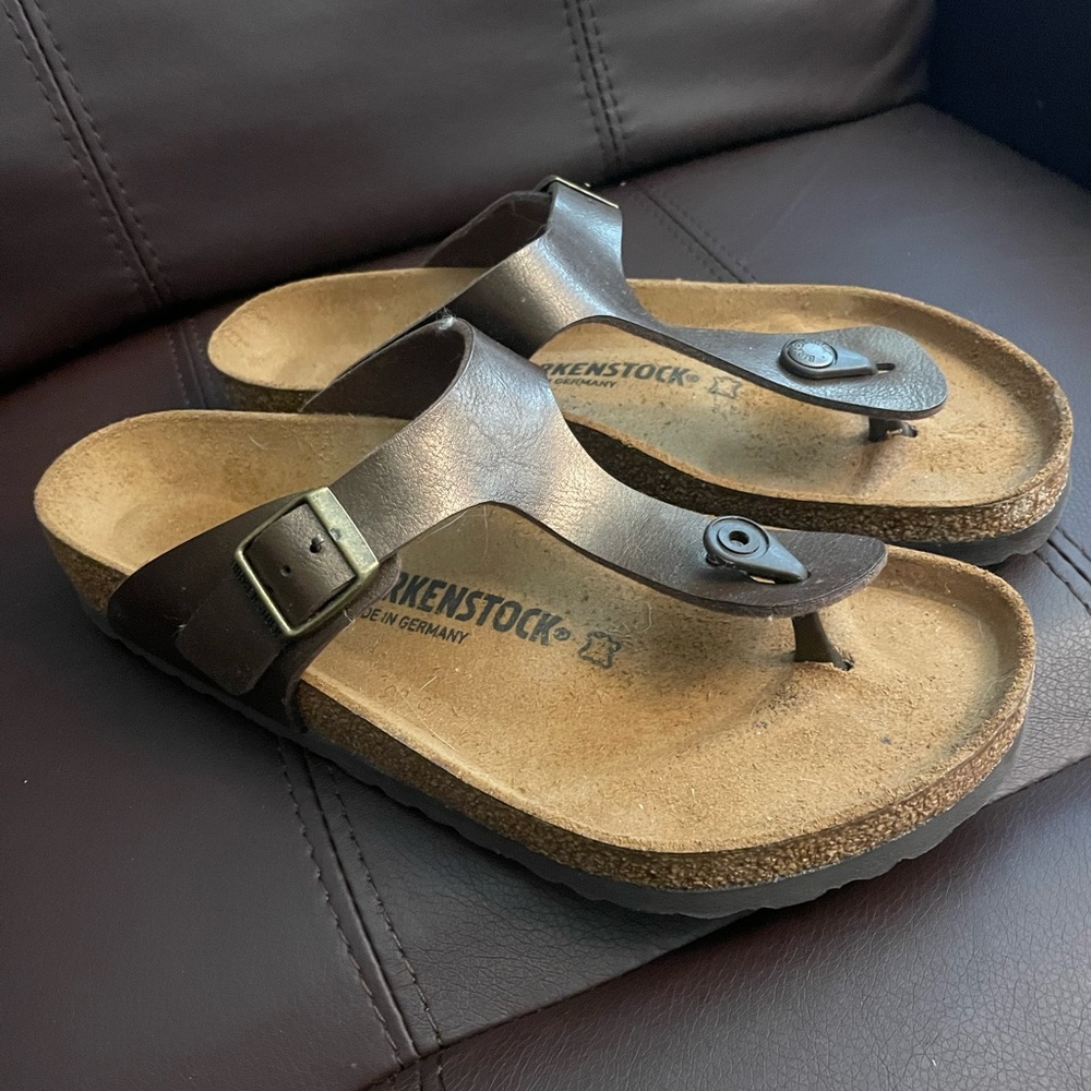 Women’s Birkenstock Gizeh Sandals